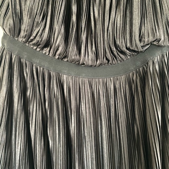 Love Moschino black maxi pleated dress. - Picture 3 of 9